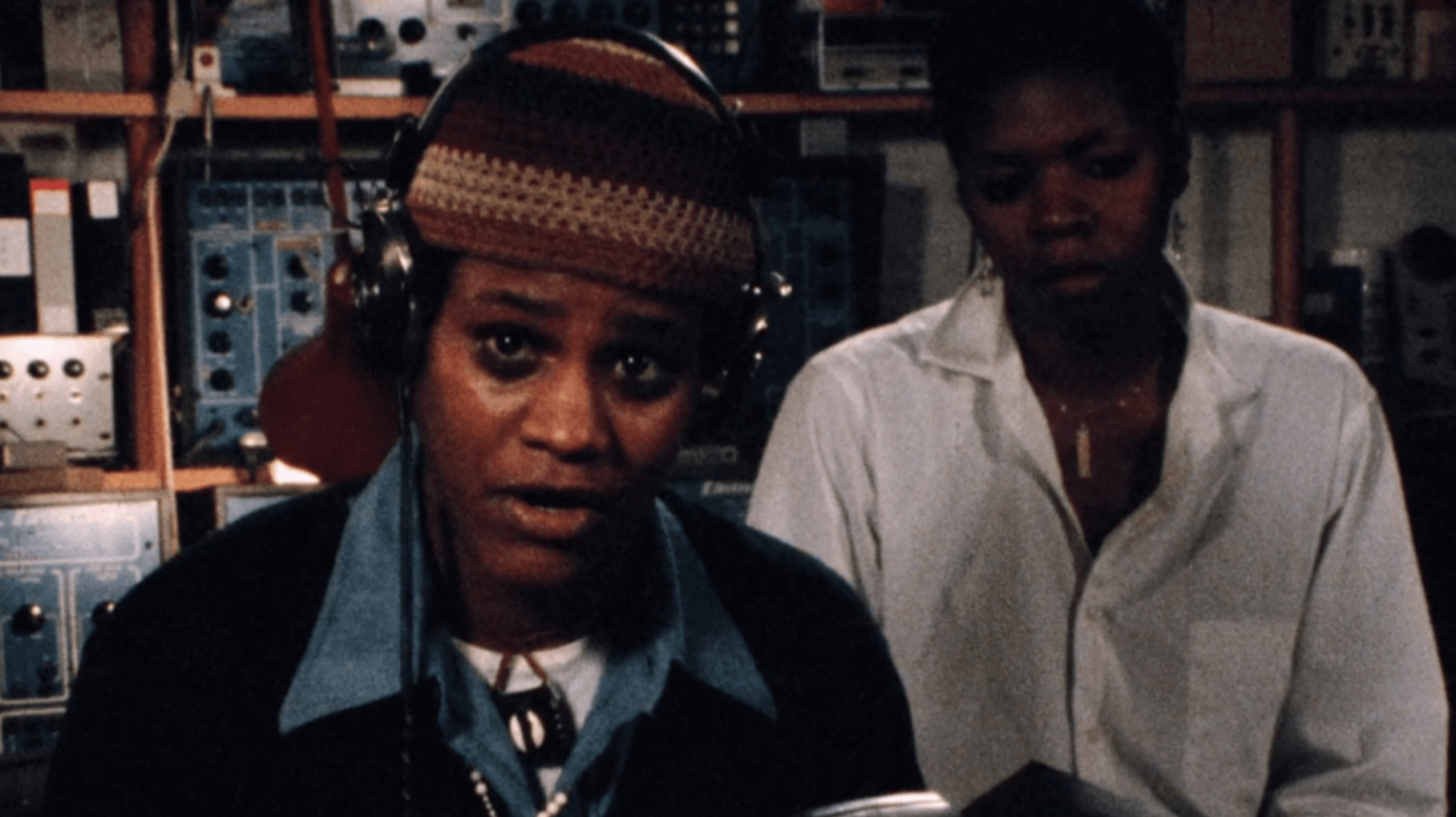 Bilde fra filmen Born in Flames