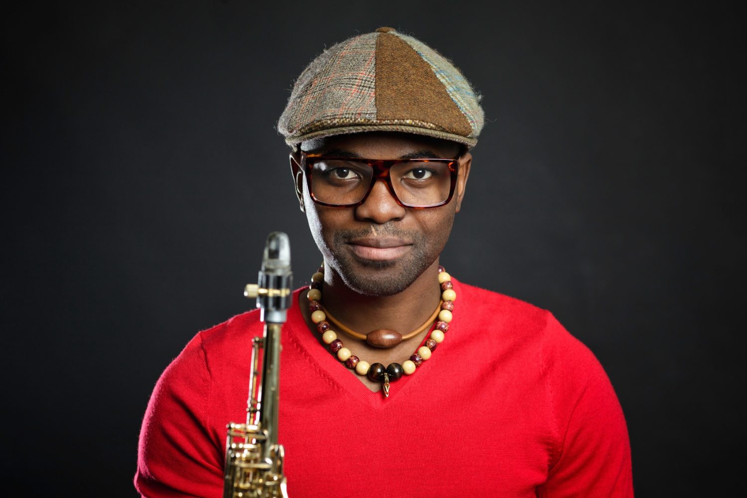 Bilde av saksofonisten Ivan Mazuze
